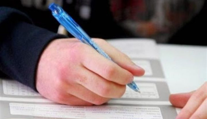 Απίστευτη απάντηση μαθητή Γυμνασίου σε ερώτημα καθηγητή: Τι θα έλεγες στον Χριστό αν Τον έβλεπες μπροστά σου;